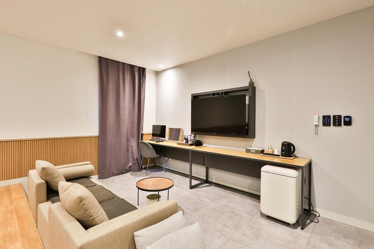 Brown Dot Hotel Jeonggwan Ciudad Metropolitana de Ciudad Metropolitana de Busan Exterior foto
